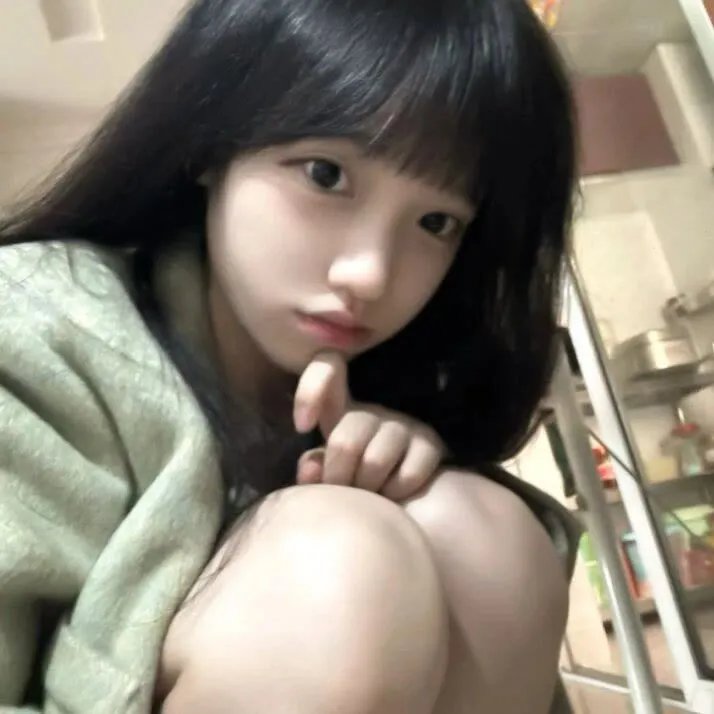 蜘蛛网中的女孩 海报